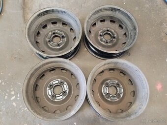 Subaru Justy KAD disky R13 - 2