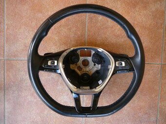 VW SHARAN 7N+ F1 / PASSAT / T6 / TIGUAN / - VOLANT - 2