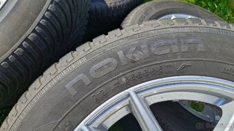 Kompletní sada kol se zimními pneu. 235/55/27. ET 52.5. - 2