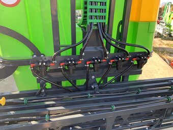 Nesený postřikovač. - 2