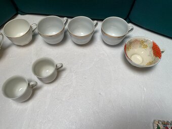 porcelánových šálků - 2