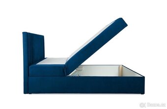 Čalouněná postel - 2