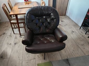 Kožené křeslo, - 2