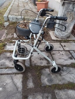 Chodítko pro seniory - 2