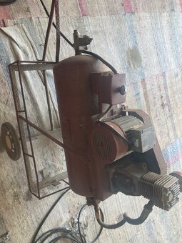 Kompresor st tlakovou nádobou - 2