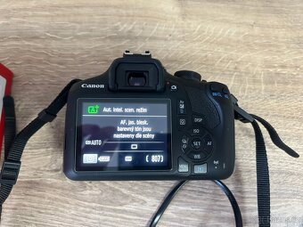 Canon EOS 2000D - 2