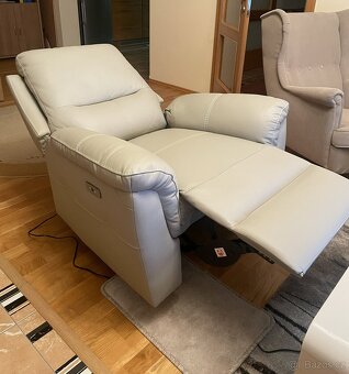 Polohovací křeslo - 2