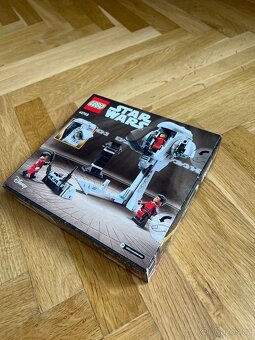 Lego STAR WARS 40765 - 2