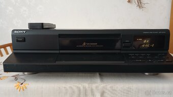 Sony CD changer CDP-C105 s dálkovým ovl. - 2