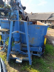Kontejner s hydraulickou rukou - 2