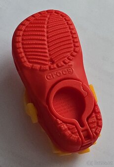 Prodám NOVOU klíčenku Mini Crocs McDonald's - 2