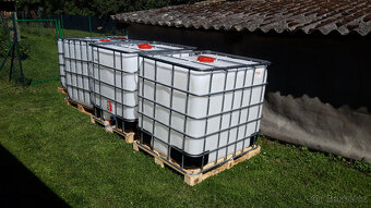 IBC kontejner 1000 litrů s redukcí - 2