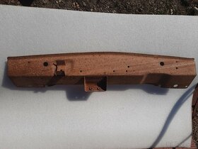 Pŕední traverza pro veterán auta,zadní čelo Autobianchi - 2