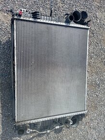 MERCEDES BENZ GL X164. ML W164 CHLADIČE SADA - 2