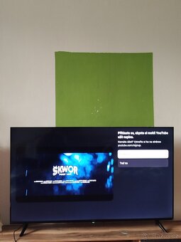LCD HD TV - 2
