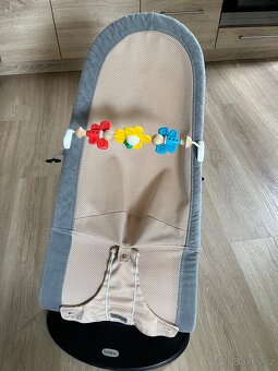 Babybjorn lehátko / houpátko krásný stav + hrazdička - 2