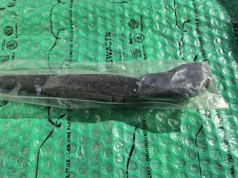 rameno zadního stěrače Škoda Felicia 6U0955707C - 2