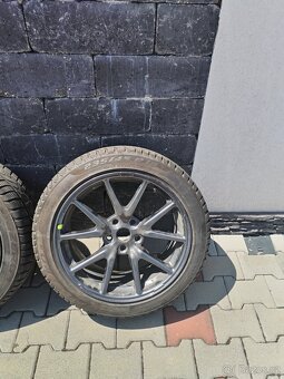 Zimna sada original Tesla model 3 R18 - 2