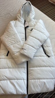 NIKE dámský kabát vel. M ale sedí určitě na XL - 2
