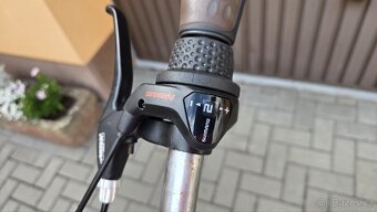 Městské jízdní kolo dámské. - 2