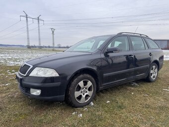 Škoda Octavia 2 díly dsg - 2