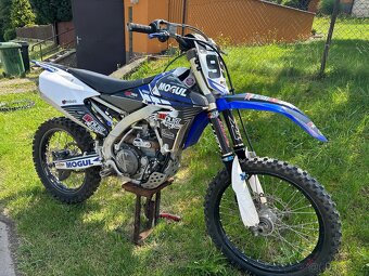 Yamaha yz450f. rv2017 - 2