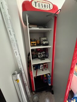 Skříň na hračky s vyklápěcím psacím stolem - 2