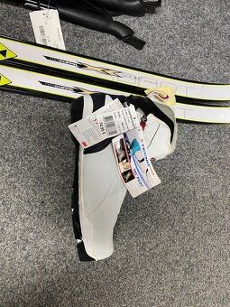 NOVÝ SET- BĚŽKY FISCHER 202 cm, HOLE LEKI , BOTY vel.40 - 2