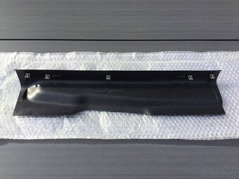 Ford Mustang 15 - 18 plastový práh levý - 2