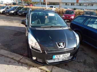 Peugeot 5008 1.6 benzín 115 kw - 2