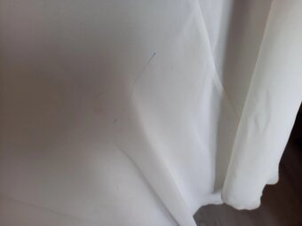 Bílé svatební šaty krajkové - 2