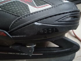 Prodám dětské brusle vel.32-35 (20-22cm) - 2