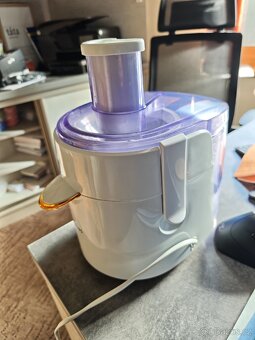 Odšťavňovač Philips HR1851 nevyužitý - 2