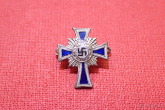 Mutterkreuz na klopu  - 2