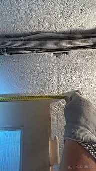 Prodám prosklené interiérové dveře s kováním na levé straně - 2