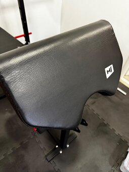 Posilovací lavice HS-1065HB PRO a činky - 2