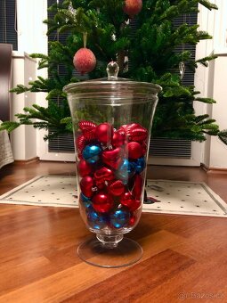 Velká skleněná váza + vánoční ozdoby - 2