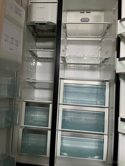 Prodám americkou lednici BOSCH – side by side, černá - 2