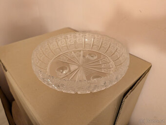 Miska na nožkách - 2