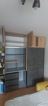 Velká posuvná skříň s nástavcem na míru - 2