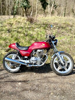 Honda CB400N - 2