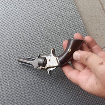Kapesní (7 raný) revolver Smith Wesson ráže 22 do 1890 TOP - 2