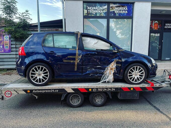 Vůz na náhradní díly VW Golf 5 hatchback 2007 BLG JYG LD5Q - 2