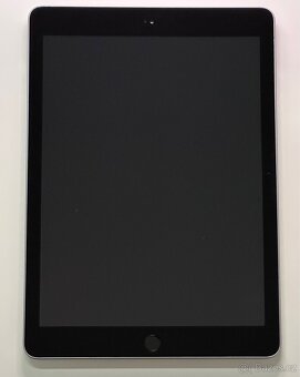iPad 5 32GB Wi-Fi Space Gray - 2