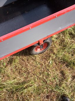Přívěsný vozík za zahradní traktor. - 2