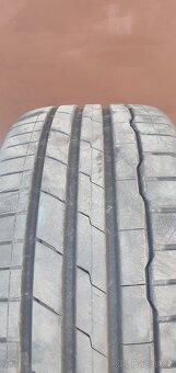 Hankook 225/30 r20 - 2