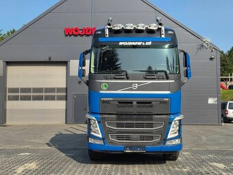 Lesovoz LESOVÚZ VOLVO FH13 do drewna drzewa lasu stos - 2