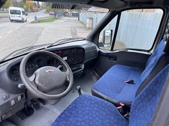 KOMPLETNÍ ČIŠTĚNÍ INTERIÉRU VOZIDLA + TEPOVÁNÍ - 2