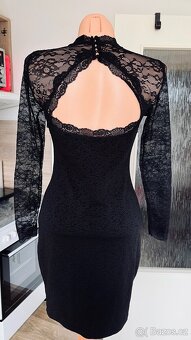 Dámské šaty - 2