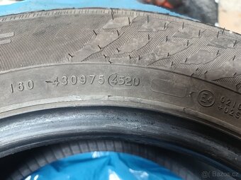 Nokian 195/65 R15 zimní - 2
